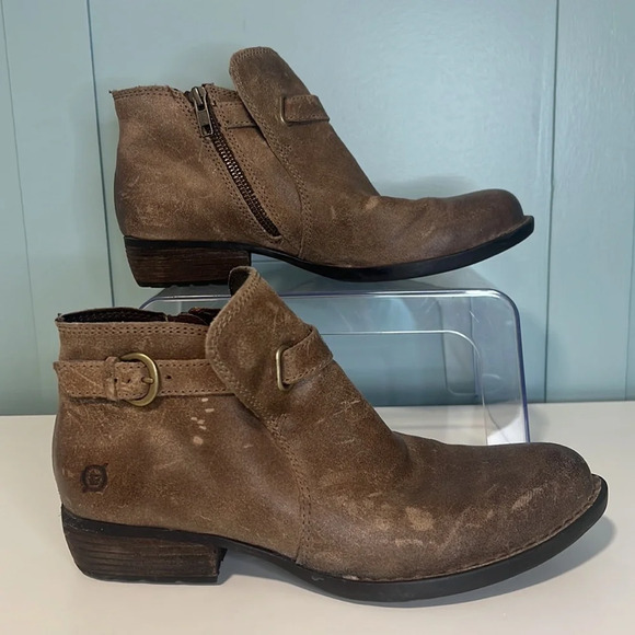 Born Shoes - Born JEM Oiled Suede Booties Light Brown. Size 7.